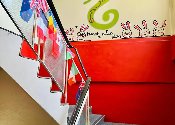 Hostel Downtown Backpackers *