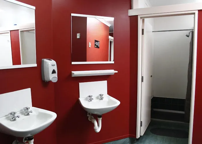 Downtown Backpackers Hostel